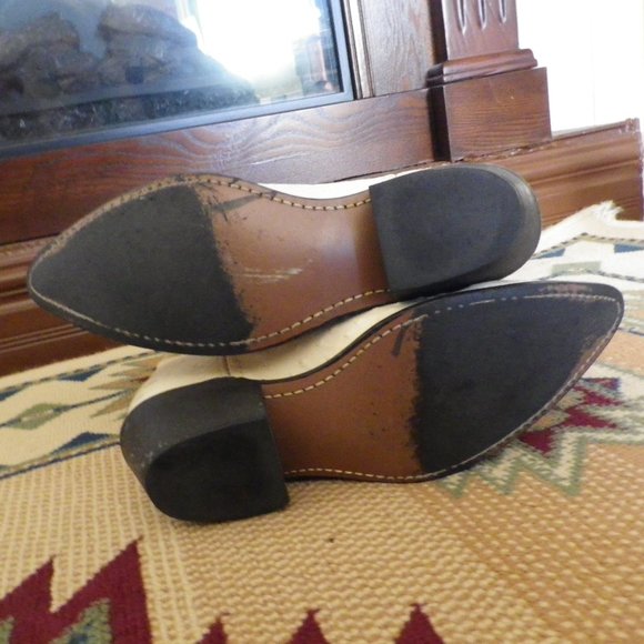 LIKE NEW VERY LITTLE WEAR ON THE SOLES - Men's cream ostrich skin western boots - Picture 2 of 7